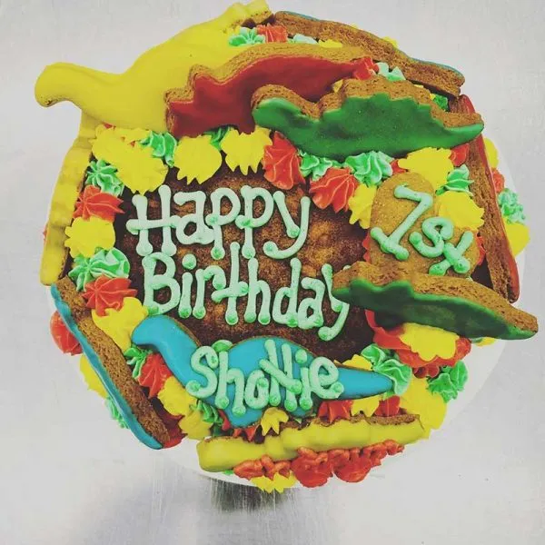 dino bday cake