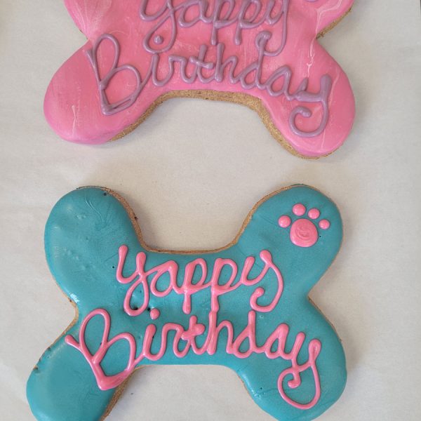 Yappy Birthday Bones trio dog treats